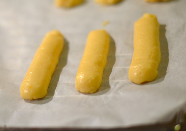 eclairs met slagroom