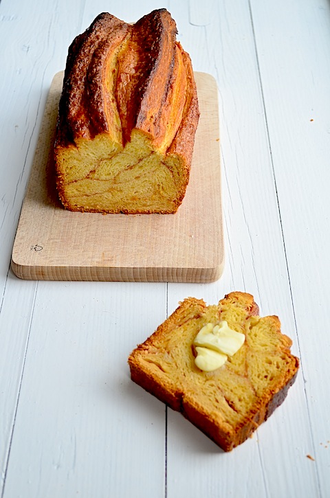 cinnamon croissant loaf