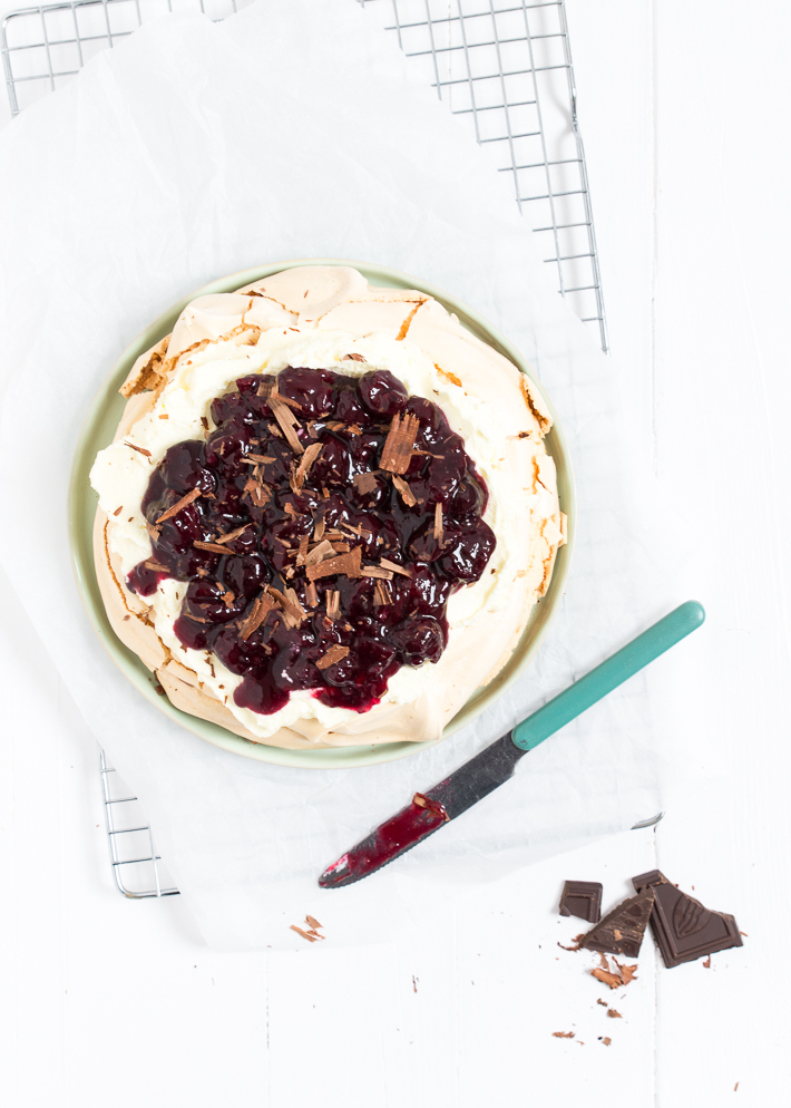 Pavlova met kersen en chocola