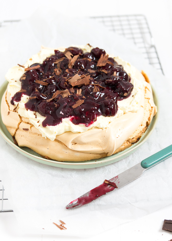 Pavlova met kersen en chocola