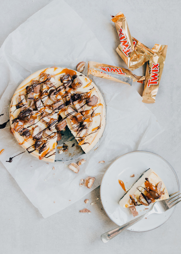 Twix cheesecake