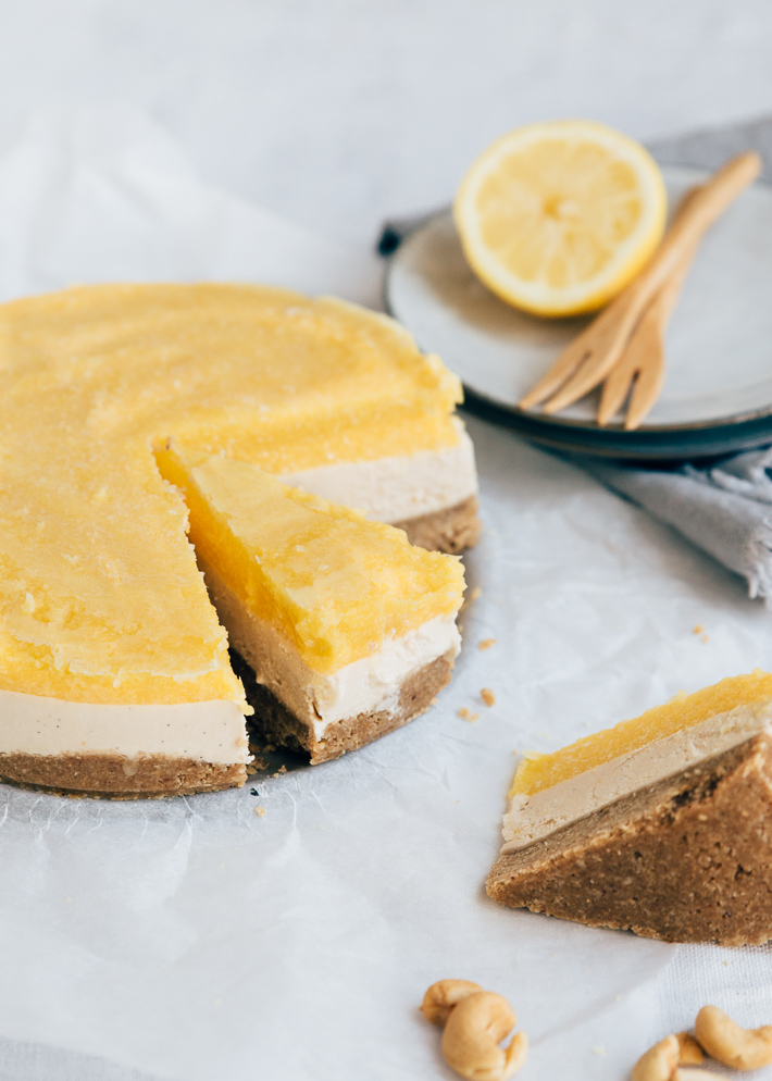 Vegan cheesecake met mango