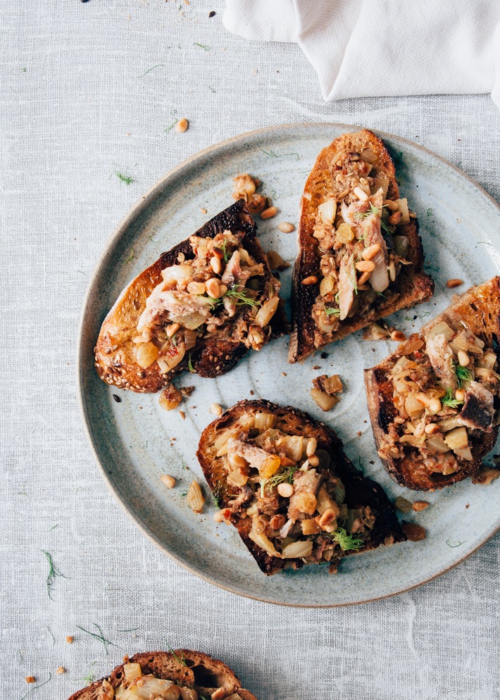 bruschetta met sardientjes