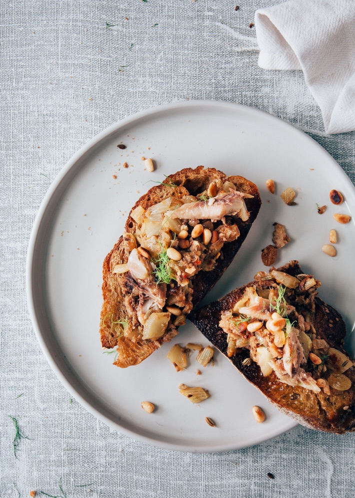 bruschetta met sardientjes