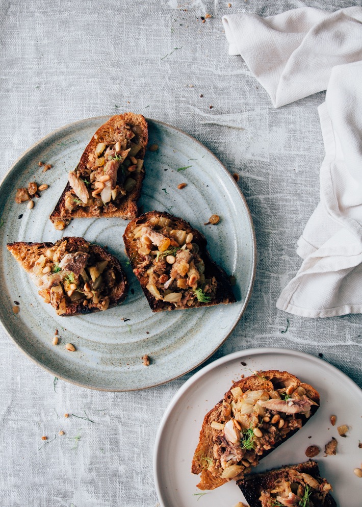 bruschetta met sardientjes