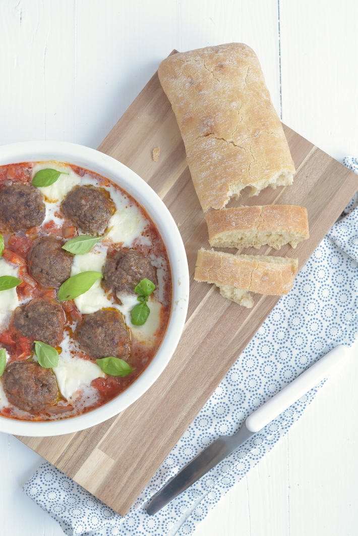 gehaktballetjes in tomatensaus