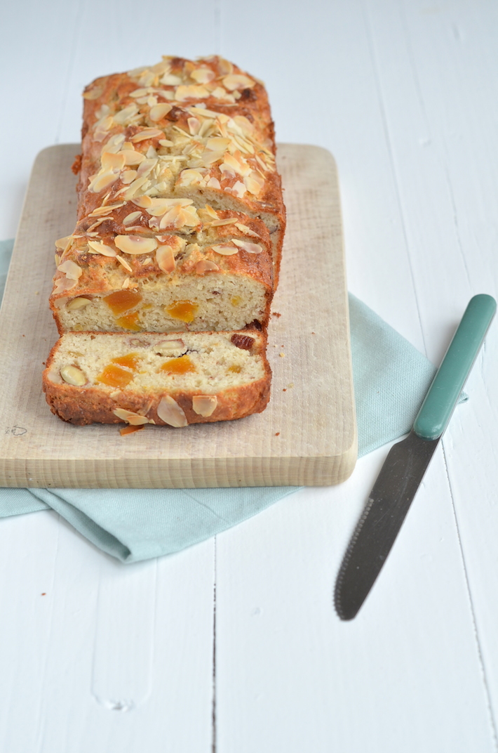 kwarkbrood met noten en rozijnen