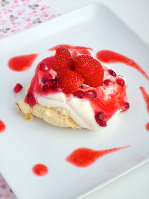 meringue met aardbeien