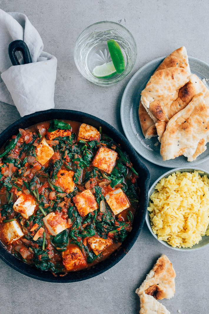 saag paneer met tomatensaus-