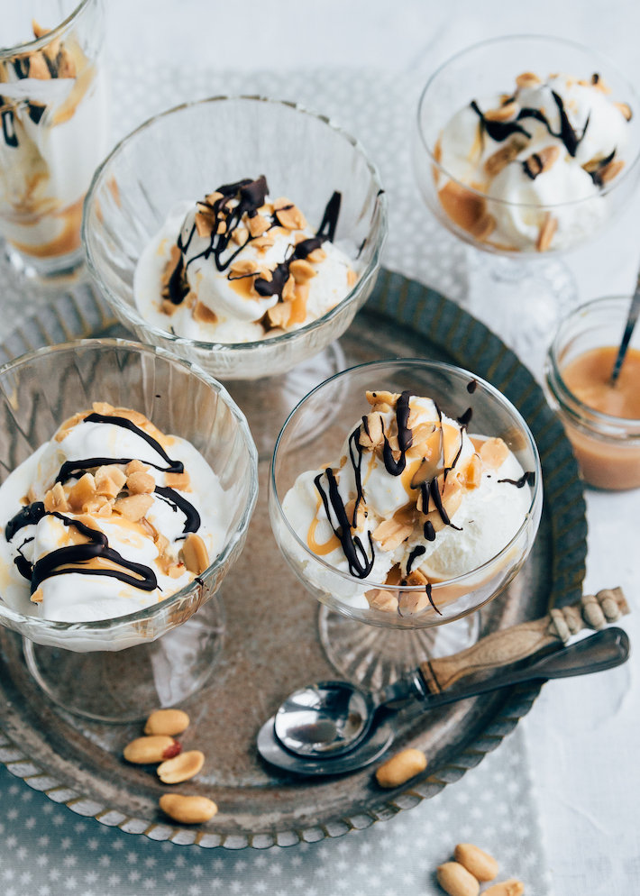 snickers sundae